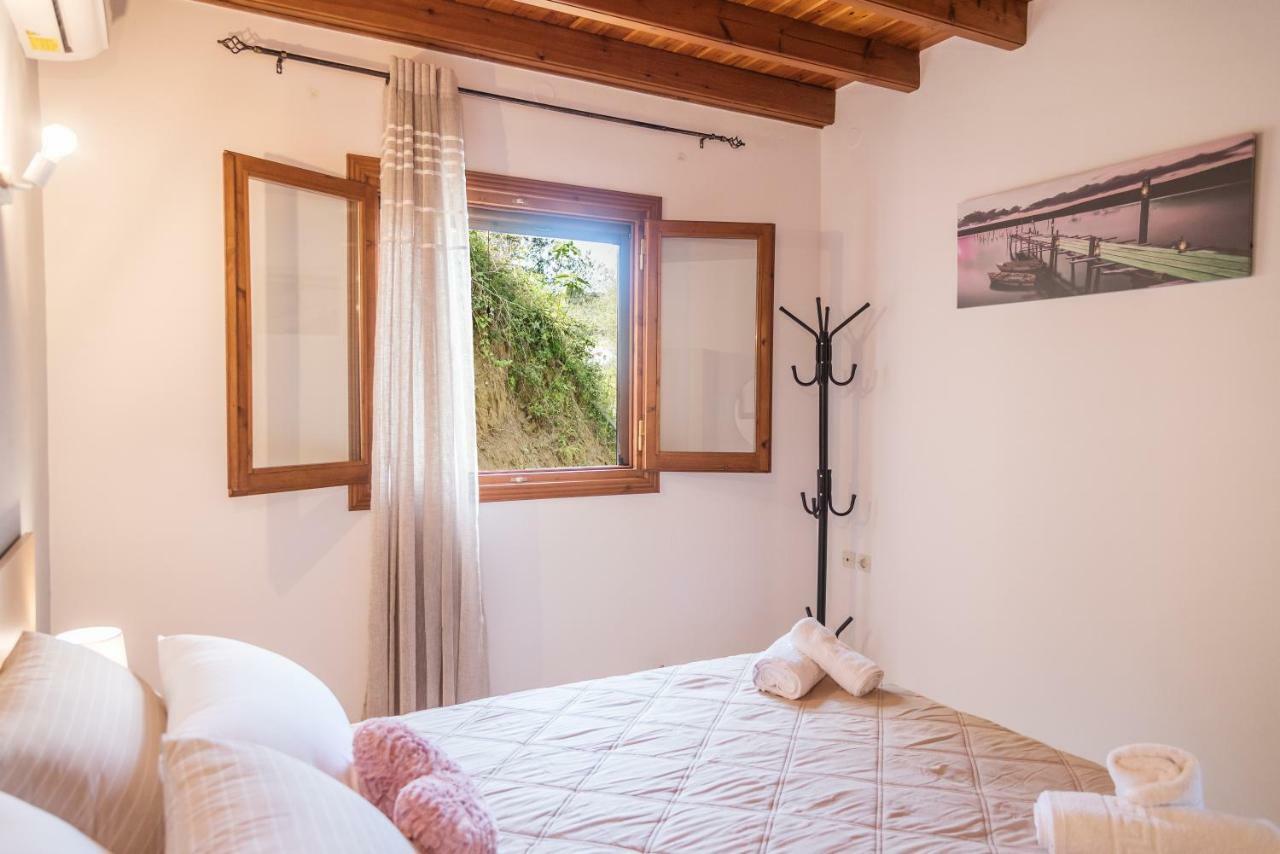 Villa Philippos Vitaládes Esterno foto