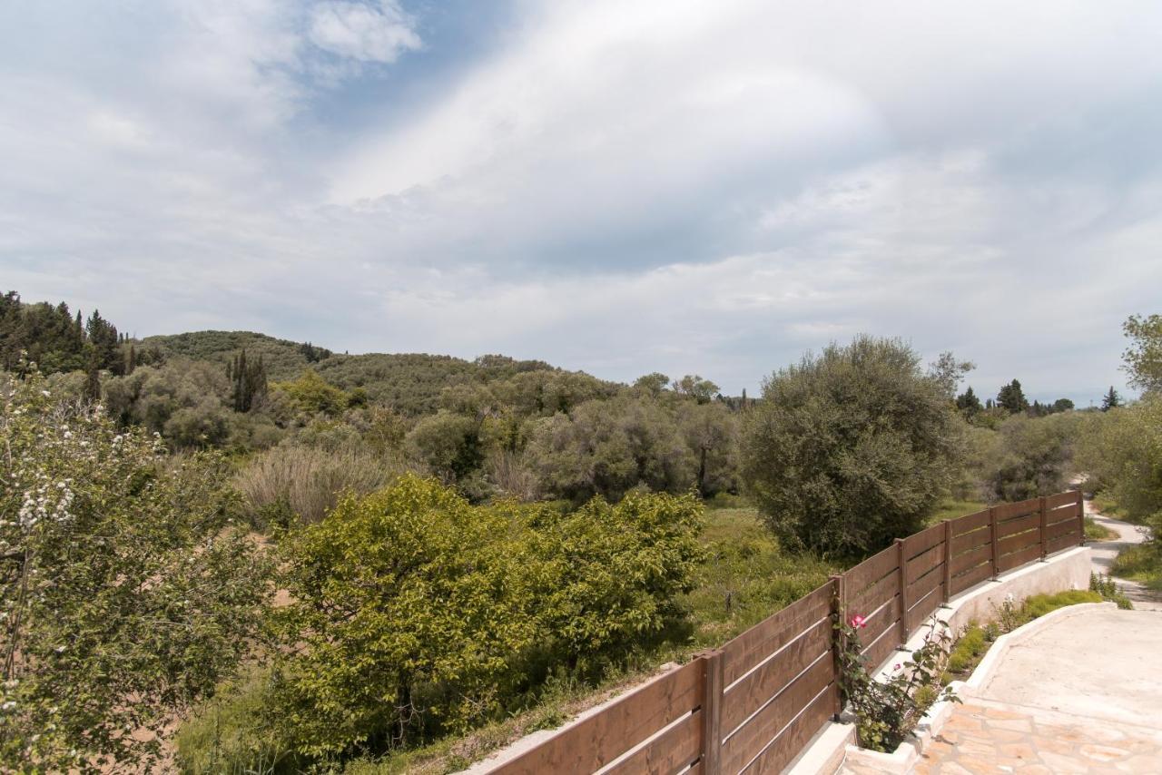 Villa Philippos Vitaládes Esterno foto